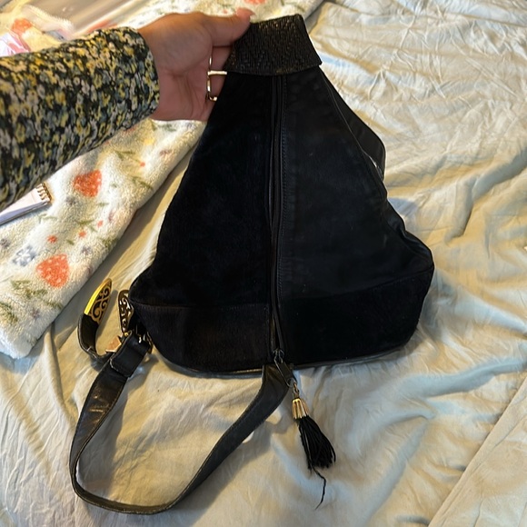 Black and gold vintage crossbody bag - Picture 4 of 9